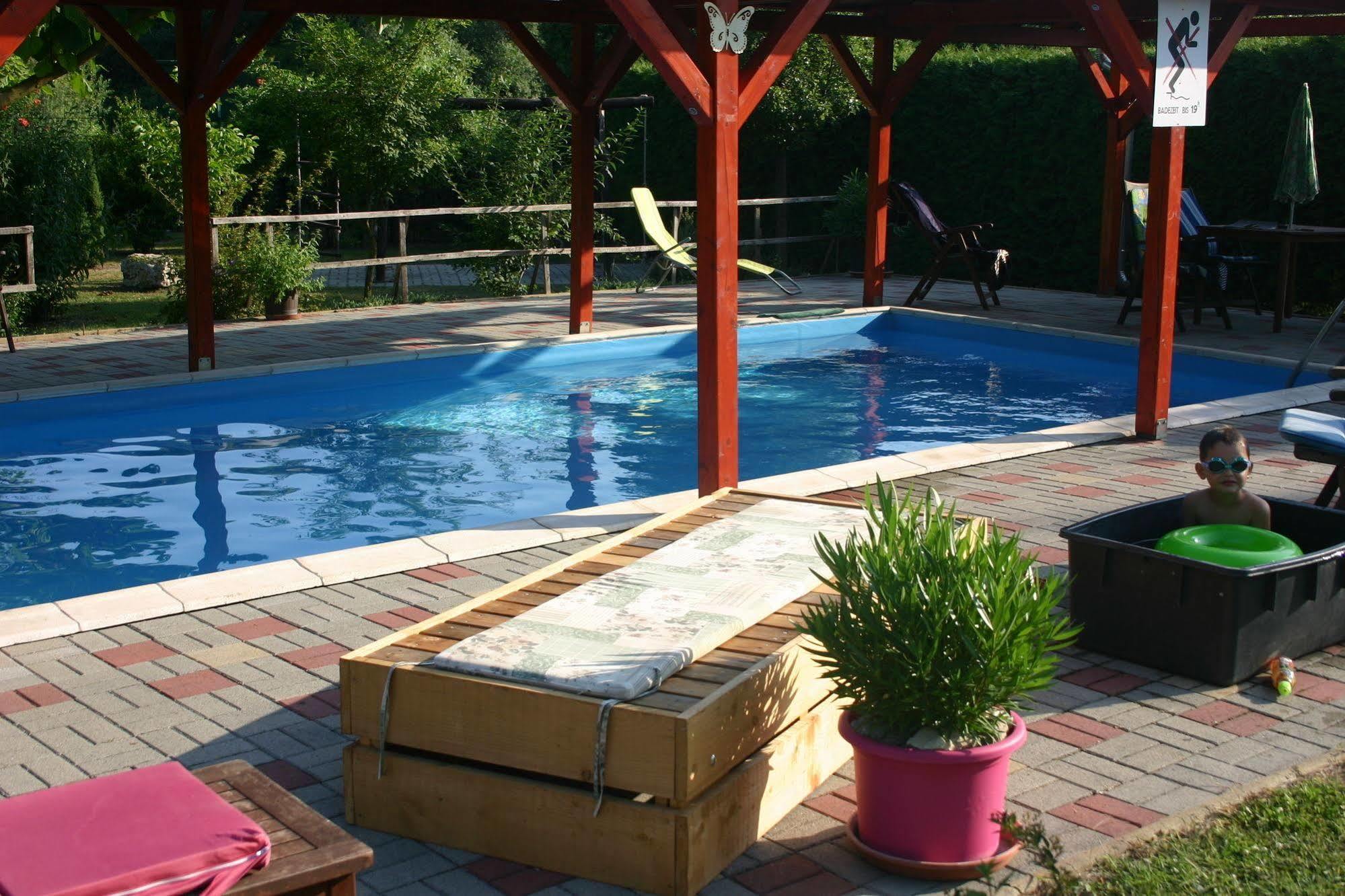 Lorelei Pension Adults Only Gyenesdiás Buitenkant foto