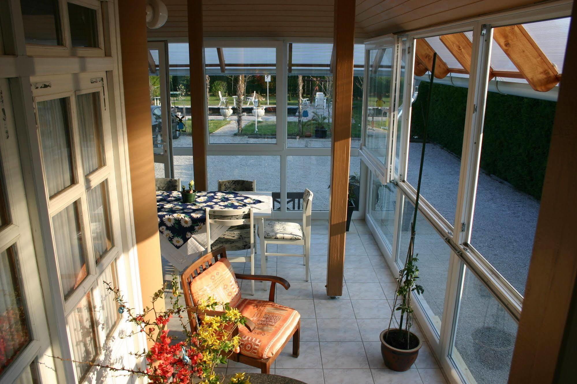 Lorelei Pension Adults Only Gyenesdiás Buitenkant foto
